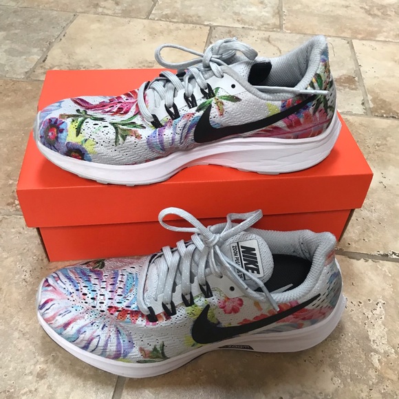Nike Shoes - Nike Zoom Pegasus sneakers